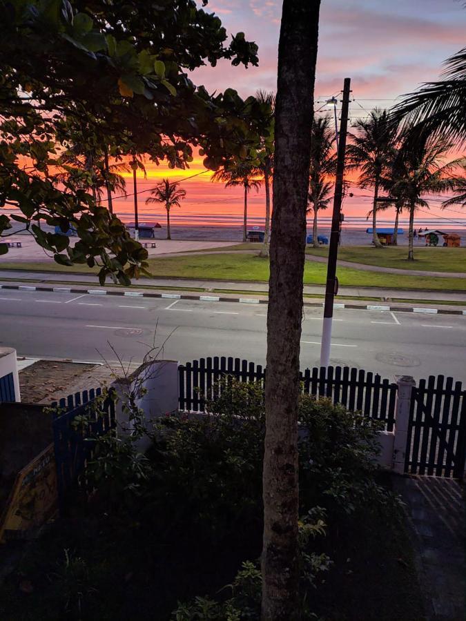 Casa C Churrasq E Wifi, Frente Ao Mar Bertioga Esterno foto